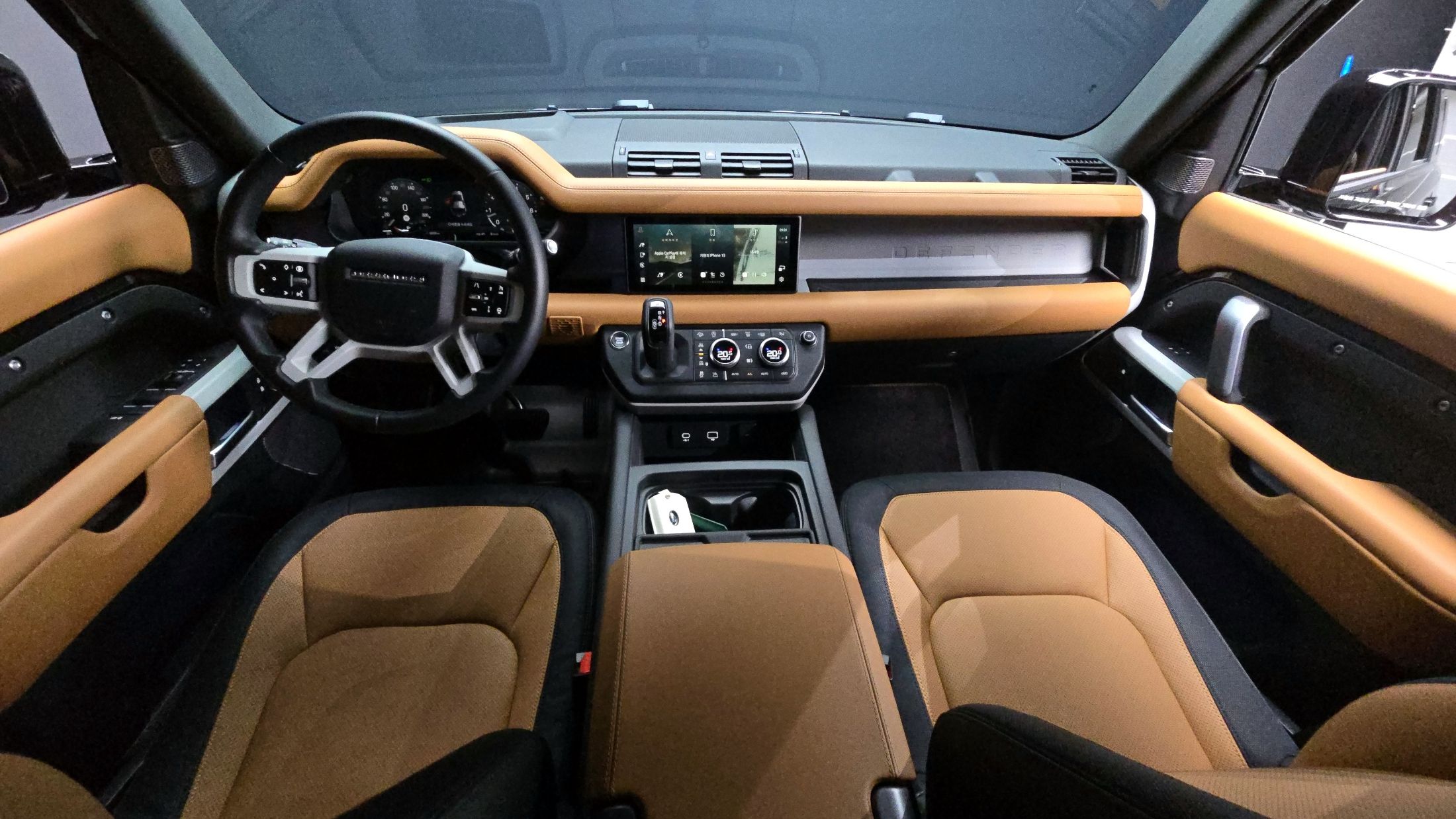 LAND ROVER DEFENDER L663 2024