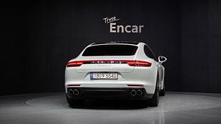 PORSCHE PANAMERA 971 2018