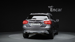 MERCEDES BENZ GLA-CLASS X156 2017