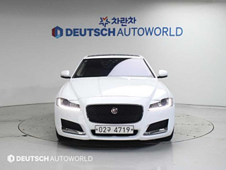JAGUAR XF X260 2017