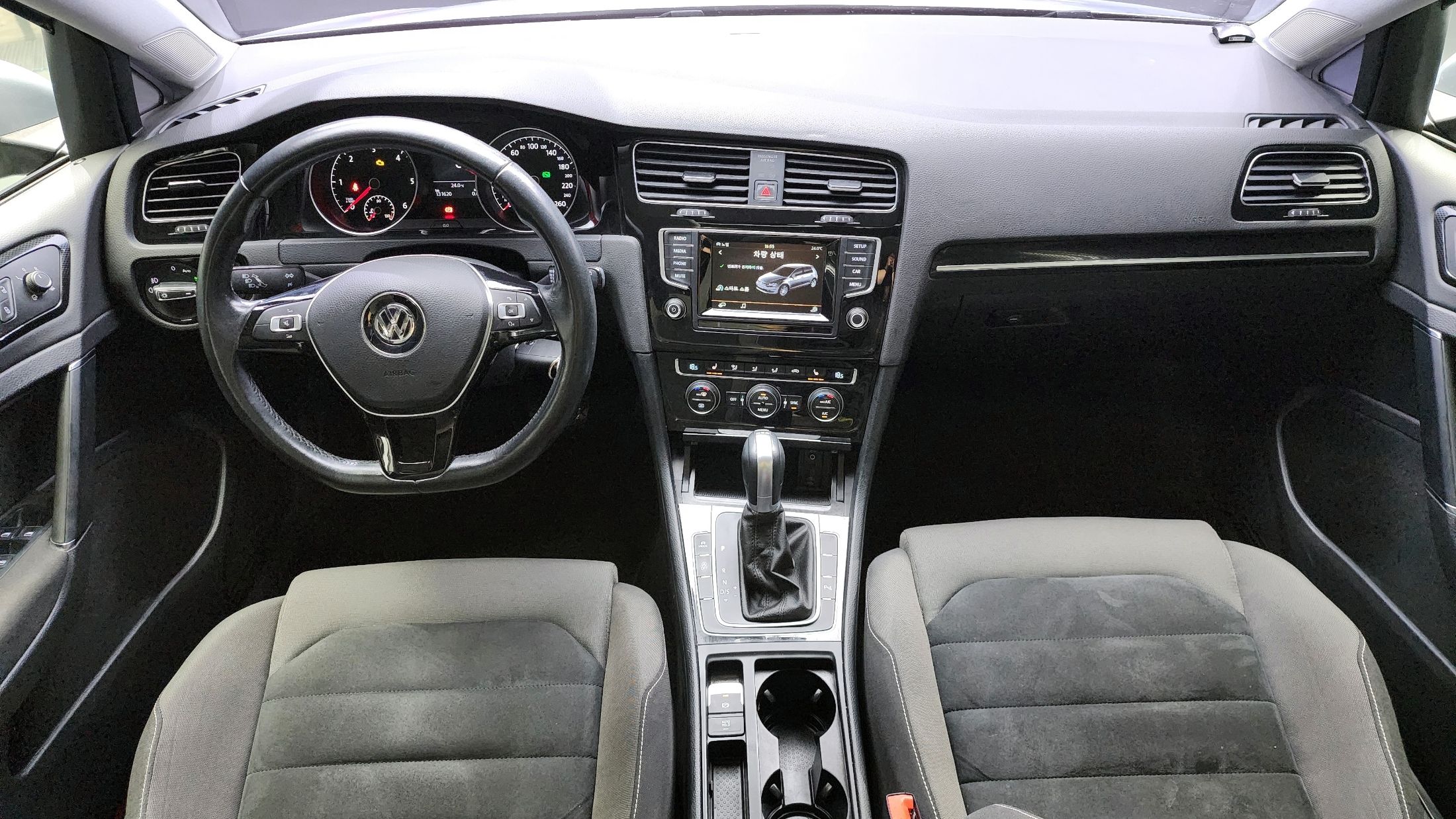 VOLKSWAGEN GOLF 2014