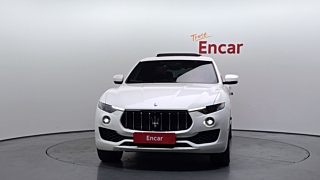 MASERATI LEVANTE 2016