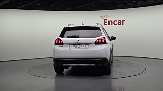 PEUGEOT 2008 2017