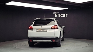 PEUGEOT 2008 2018