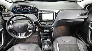 PEUGEOT 2008 2018