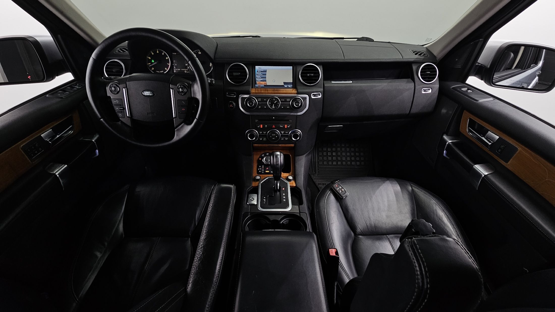 LAND ROVER DISCOVERY 4 2011