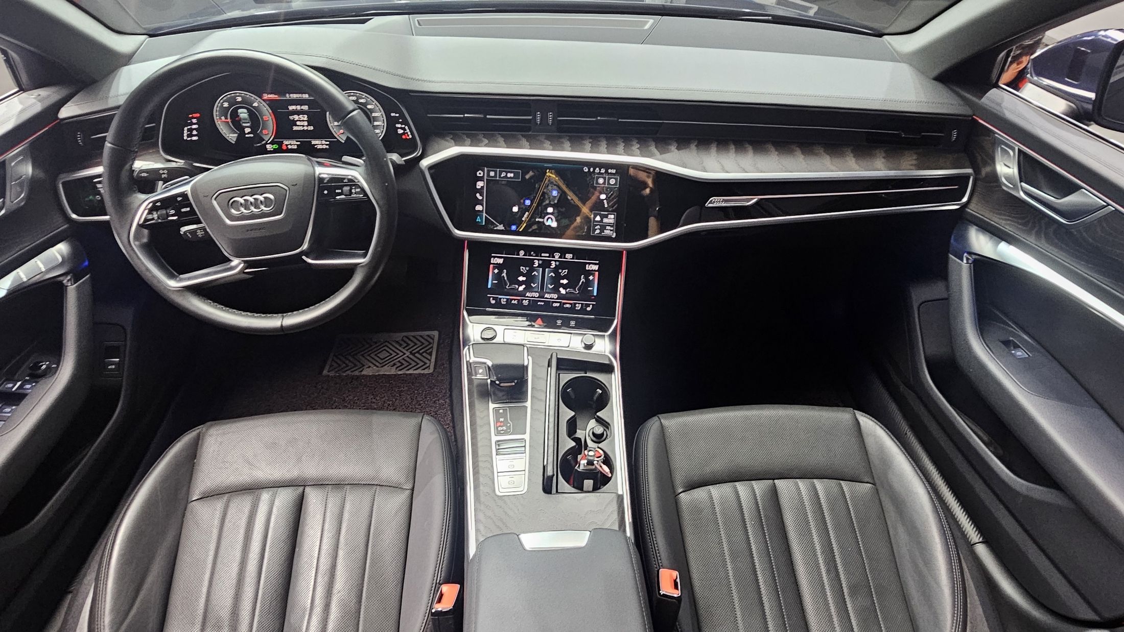 AUDI A6 C8 2023