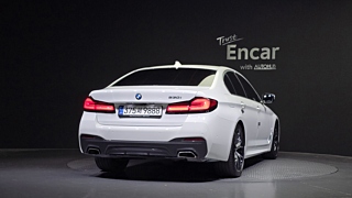 BMW 5-SERIES G30 2022