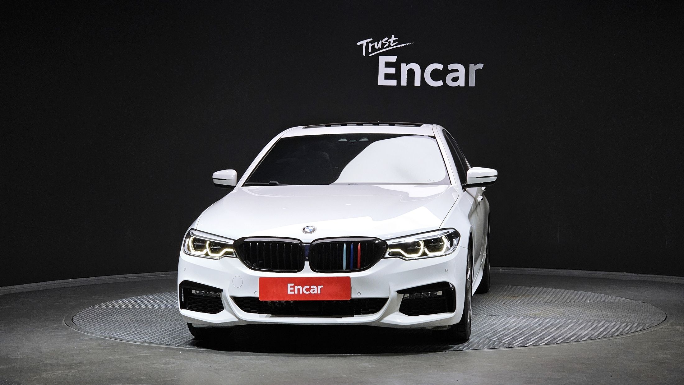 BMW 5-SERIES G30 2018