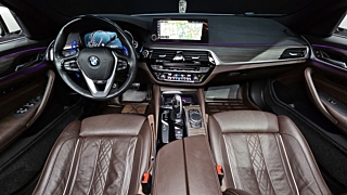 BMW 5-SERIES G30 2018