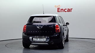 MINI COUNTRYMAN COOPER D 2016