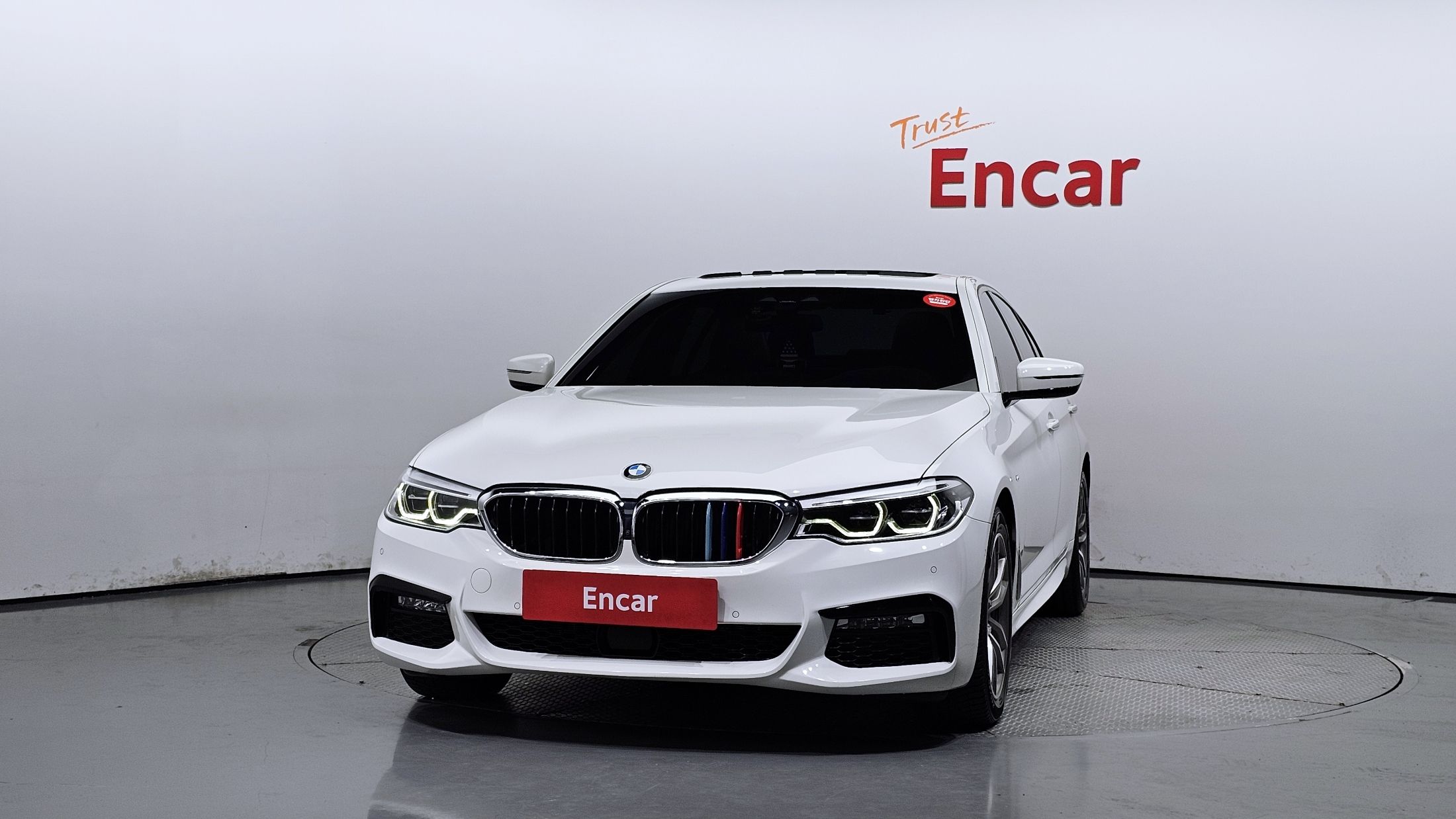 BMW 5-SERIES G30 2017