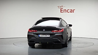 BMW 8-SERIES G15 2022