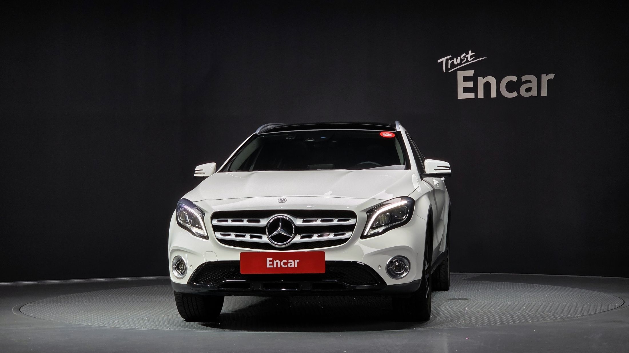 MERCEDES BENZ GLA-CLASS X156 2018