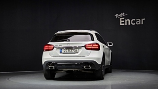 MERCEDES BENZ GLA-CLASS X156 2018