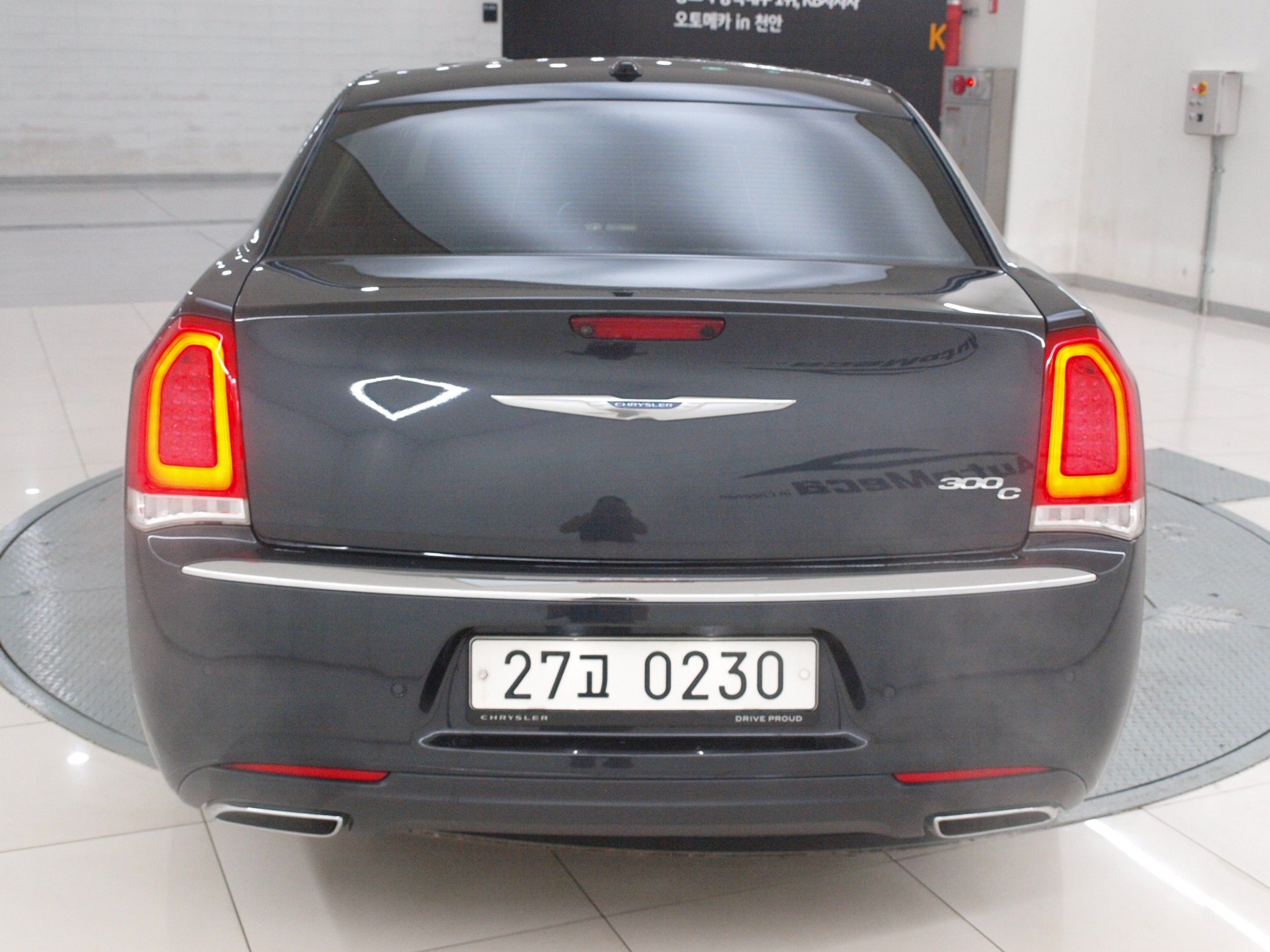 CHRYSLER 300C 2015