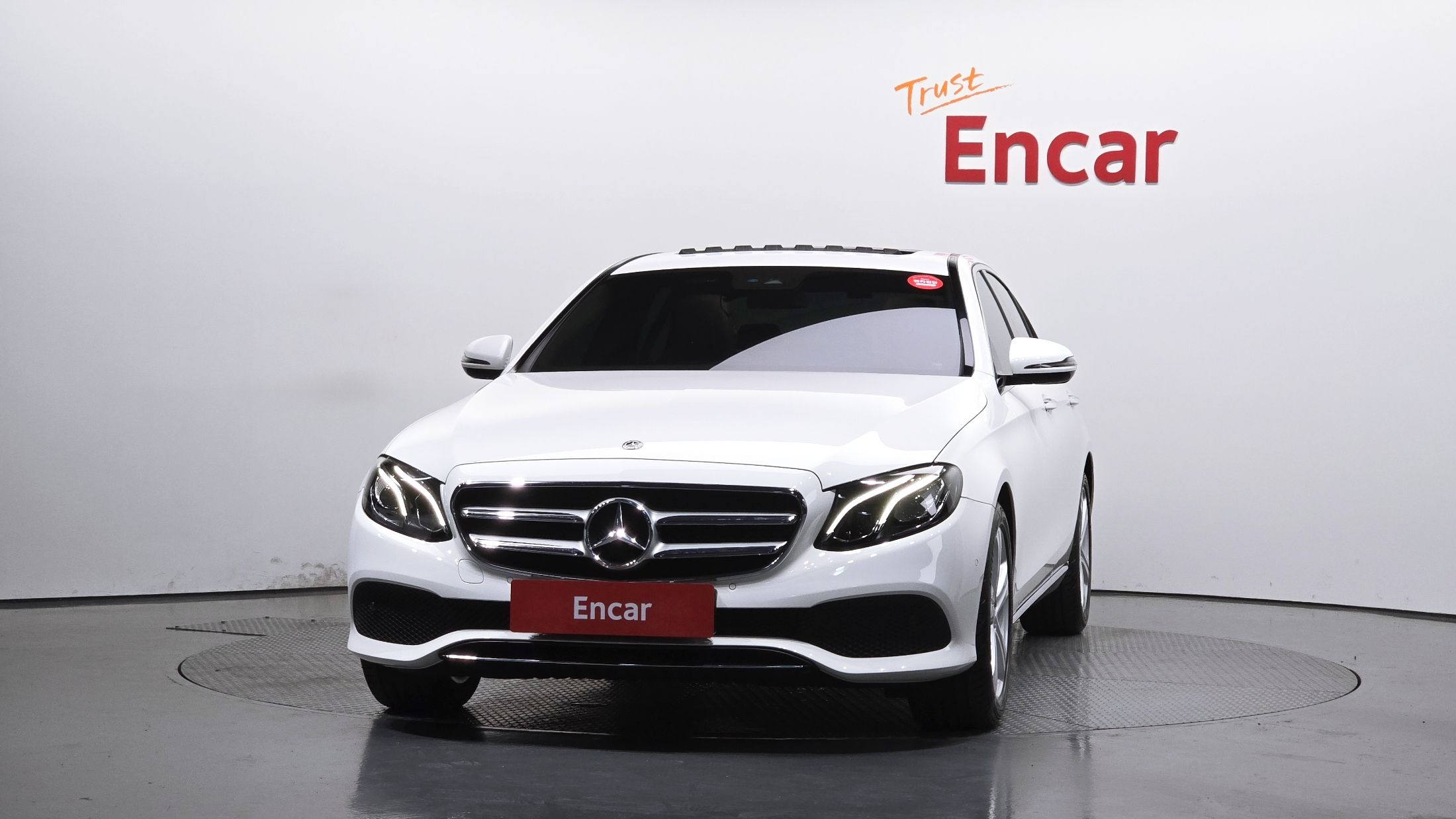 MERCEDES BENZ E-CLASS W213 2017