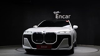 BMW 7-SERIES G70 2024