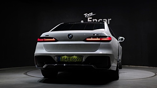 BMW 7-SERIES G70 2024