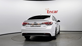 HYUNDAI LF SONATA HYBRID 2017