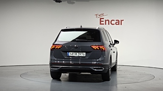 VOLKSWAGEN TIGUAN 2021