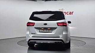 KIA CARNIVAL 2017
