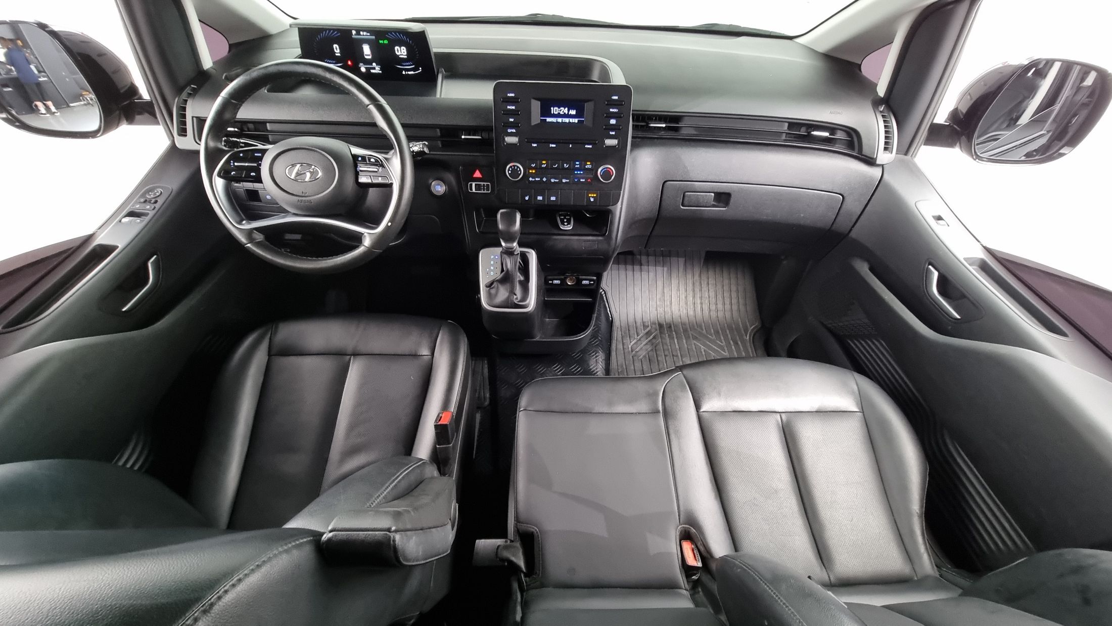 HYUNDAI STARIA 2021
