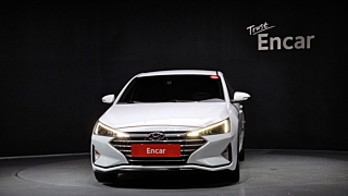 HYUNDAI AVANTE AD 2019