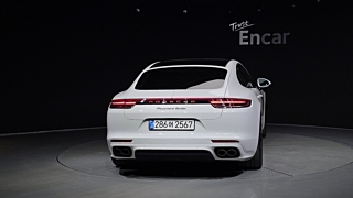 PORSCHE PANAMERA 971 2018