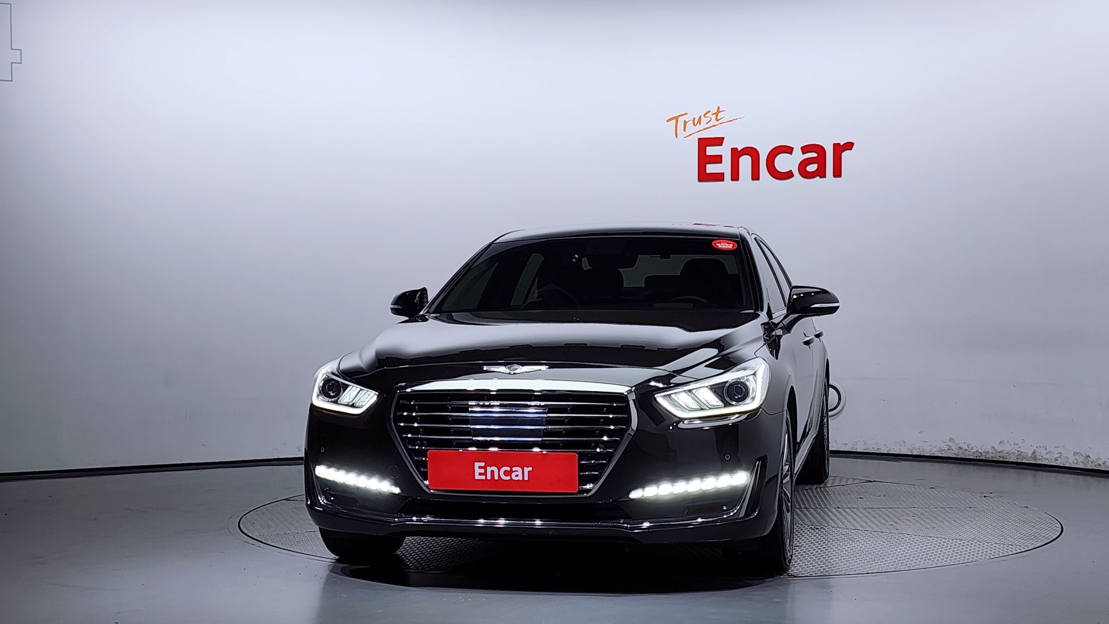 GENESIS EQ900 2018