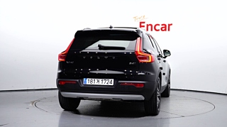 VOLVO XC40 2020