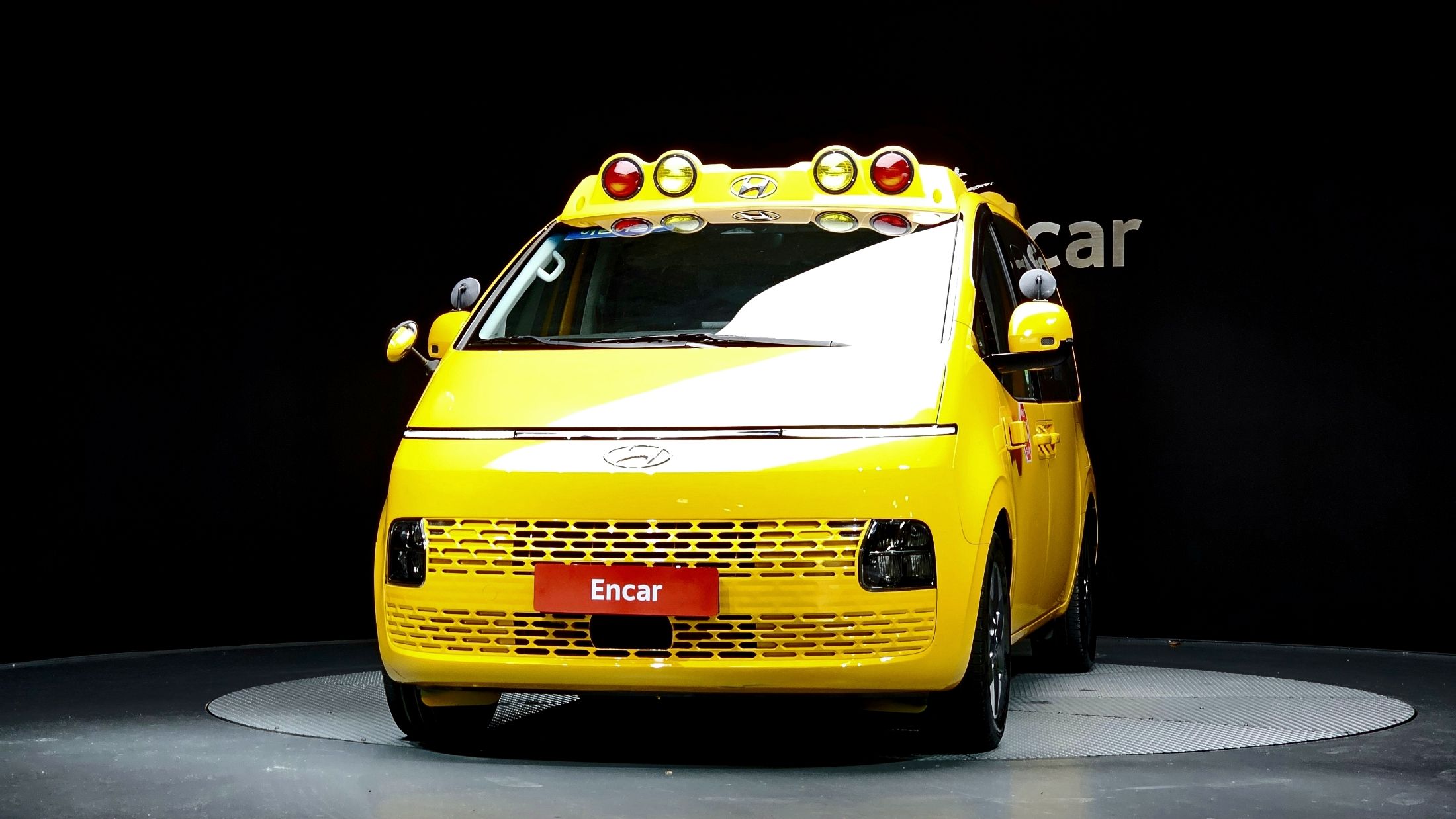 HYUNDAI STARIA 2022