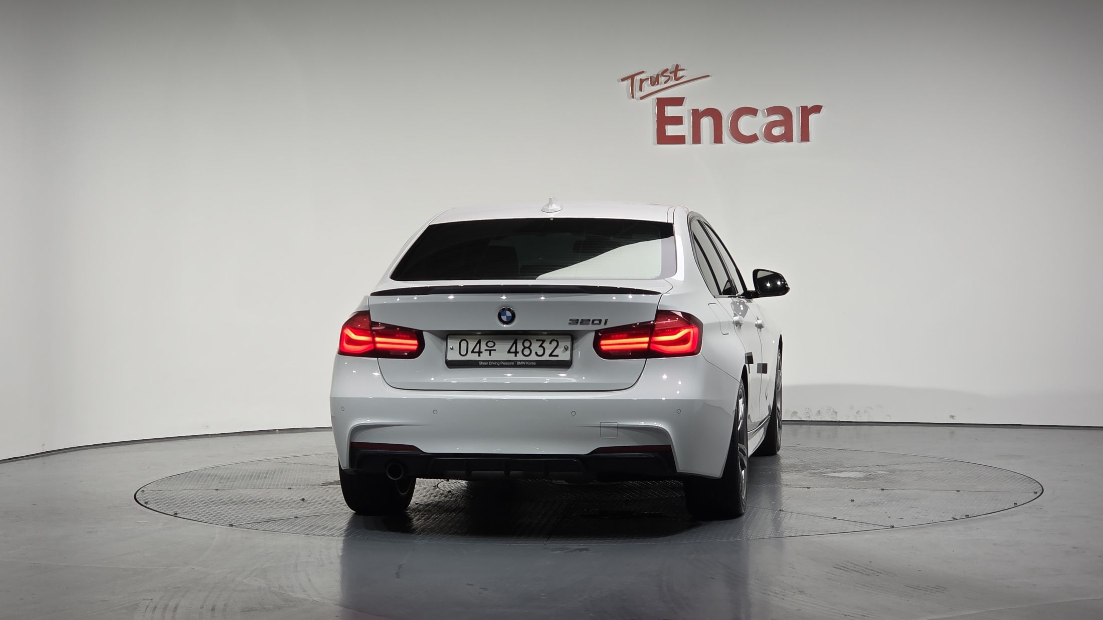 BMW 3-SERIES F30 2018