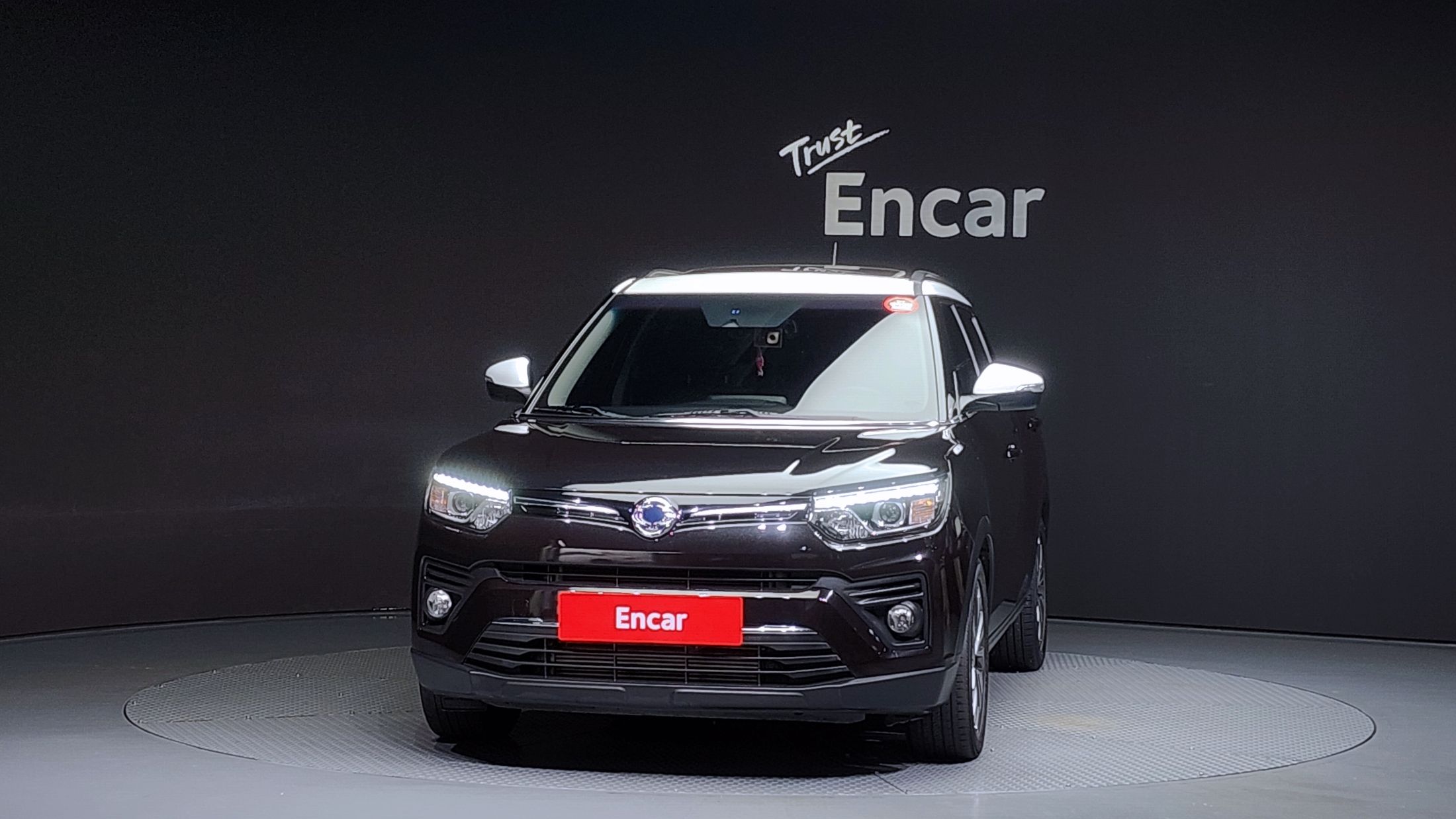 SSANGYONG TIVOLI VERY NEW 2020