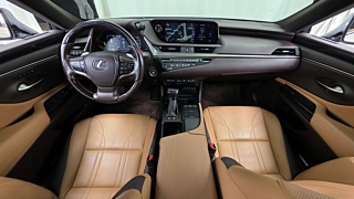 LEXUS ES300H 2020