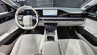 HYUNDAI GRANDEUR GN7 2023