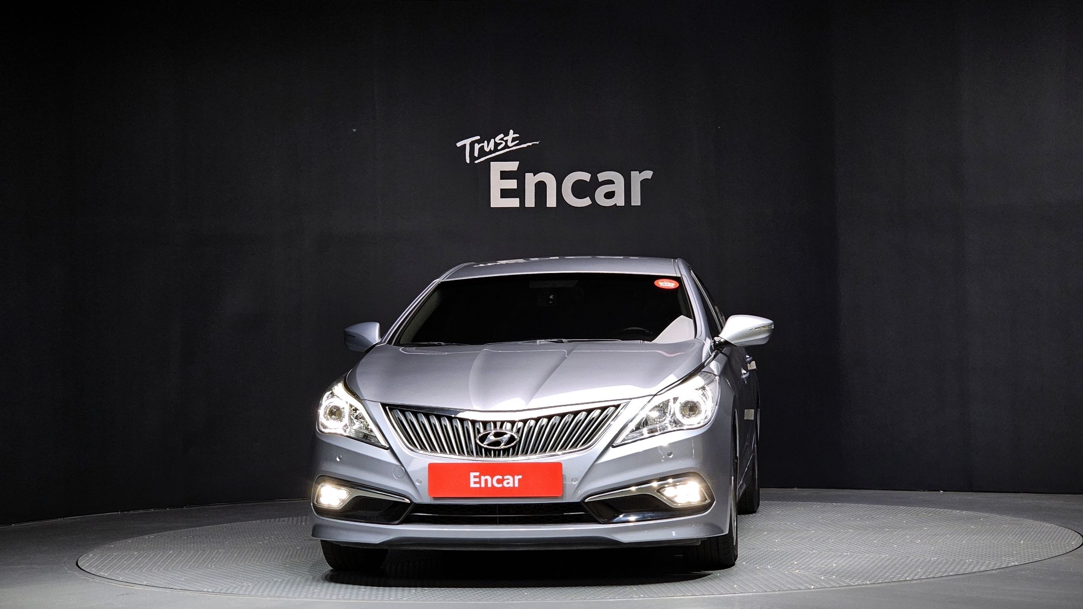 HYUNDAI GRANDEUR HG 2016