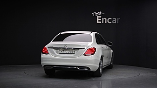 MERCEDES BENZ C-CLASS W205 2016