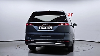 KIA CARNIVAL 2023