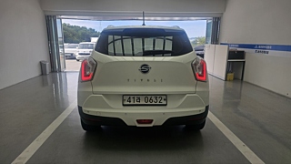 SSANGYONG TIVOLI 2015