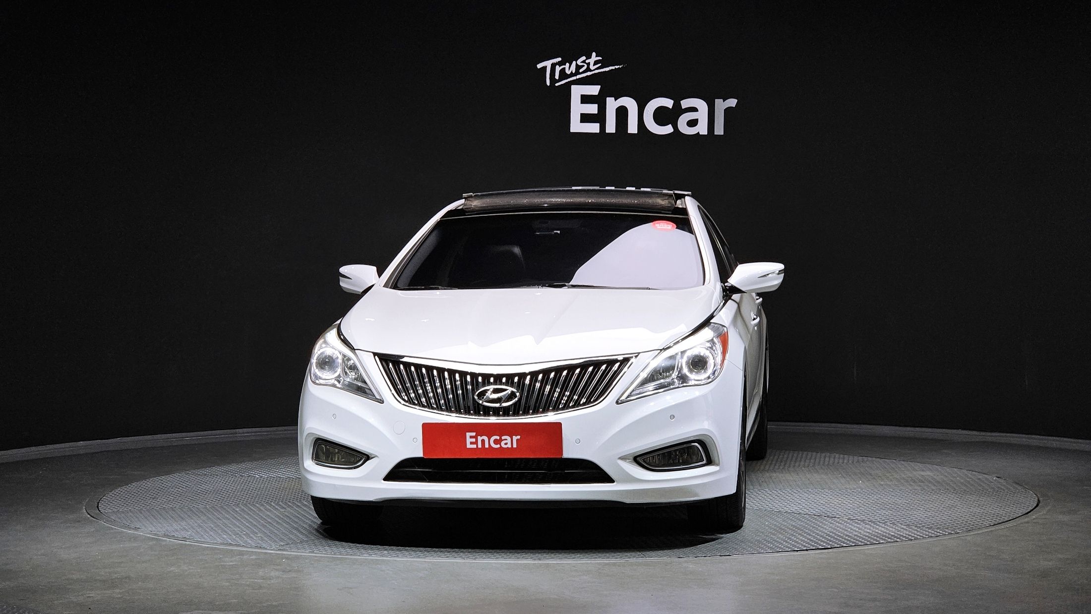HYUNDAI GRANDEUR HG 2012