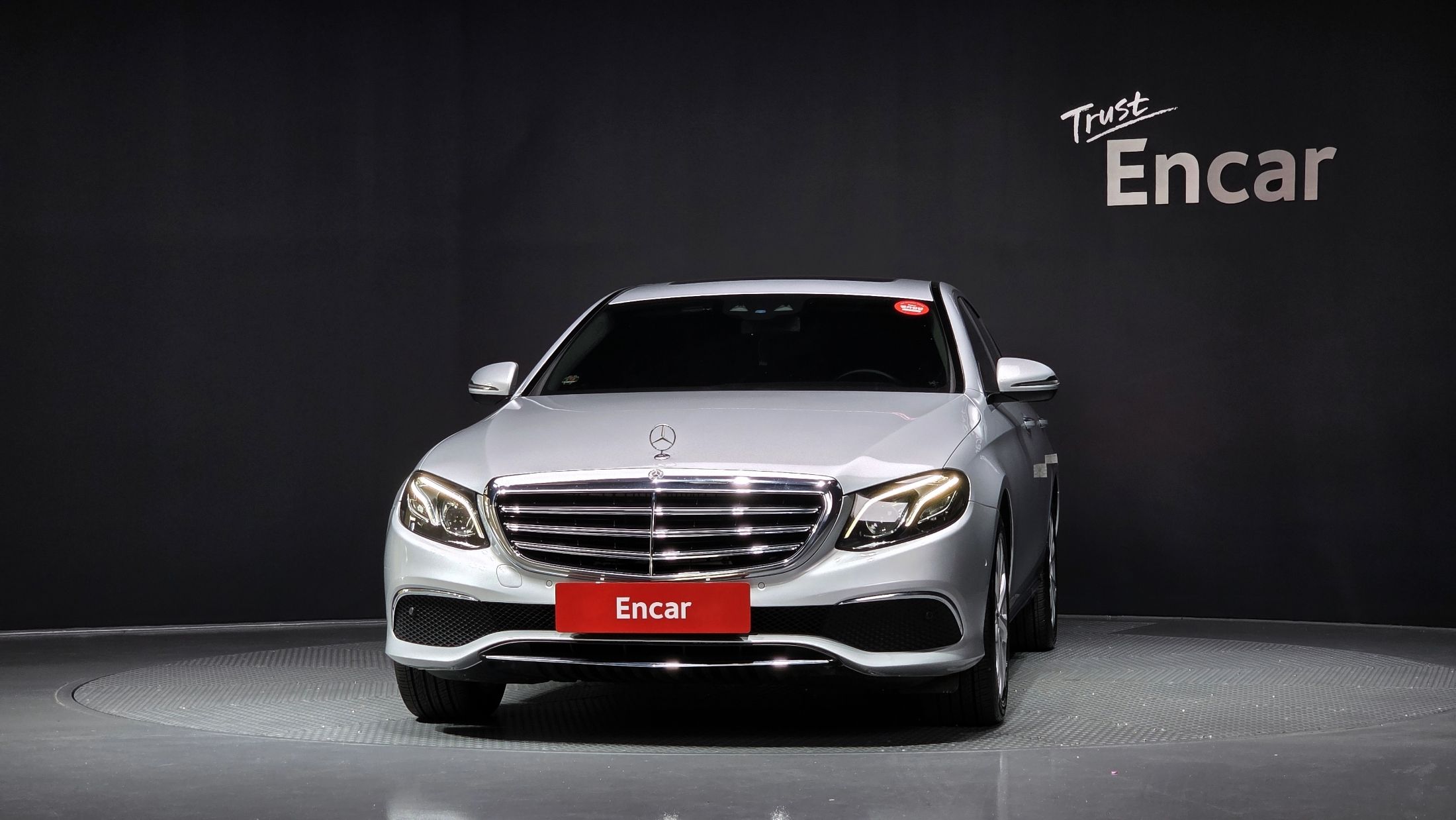 MERCEDES BENZ E-CLASS W213 2018