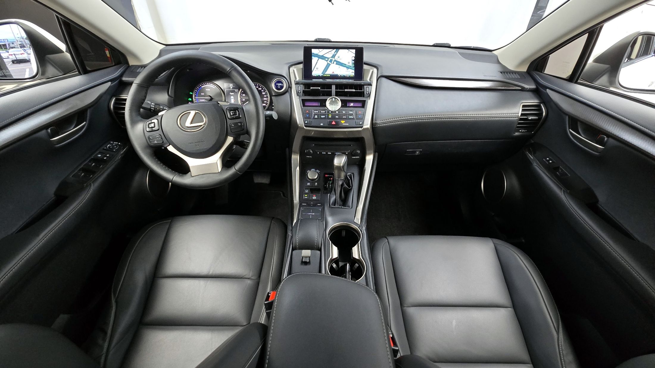 LEXUS NX300H 2015