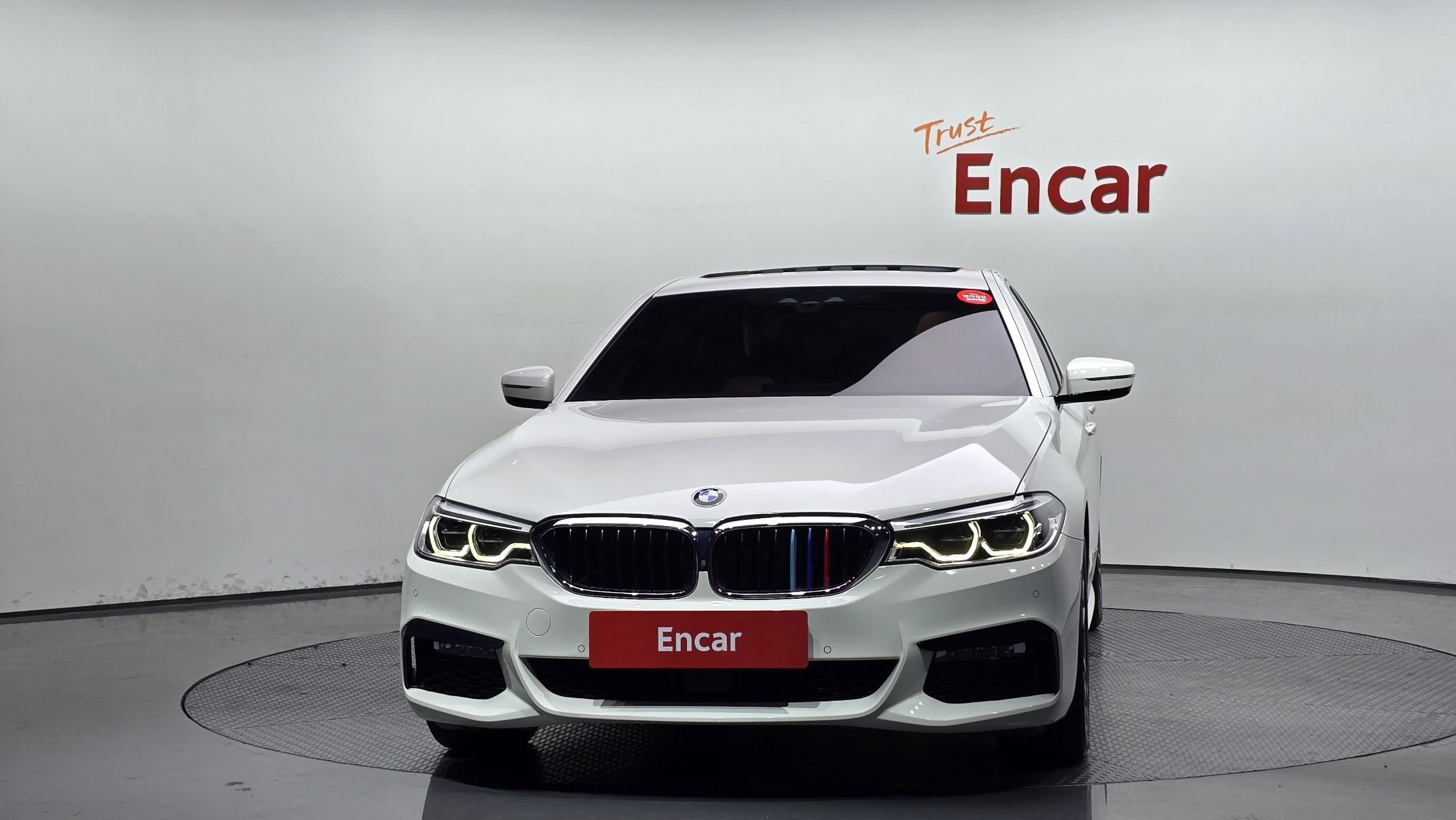BMW 5-SERIES G30 2017