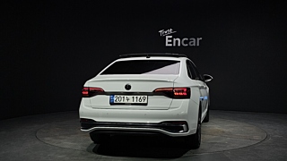 VOLKSWAGEN JETTA 2022
