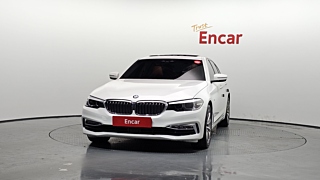 BMW 5-SERIES G30 2018