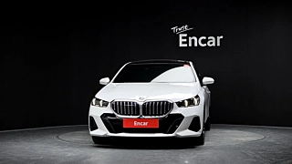 BMW 5-SERIES G60 2024