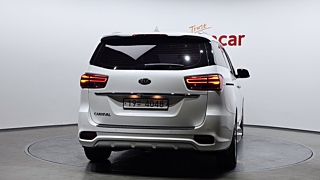 KIA CARNIVAL 2019