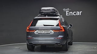VOLVO XC60 2018