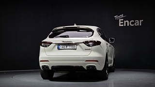 MASERATI LEVANTE 2017